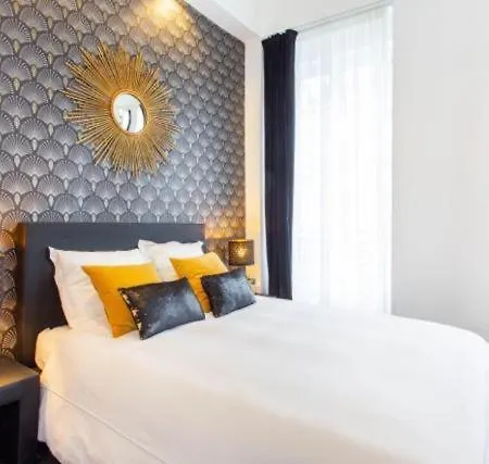 Apartment Cmg Grand Boulevards / Sentiers Ii