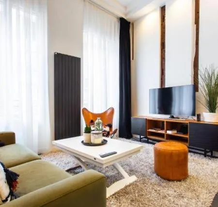 Apartment Cmg Grand Boulevards / Sentiers Ii